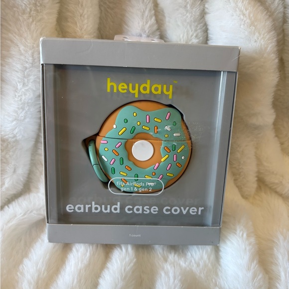 Target Other - Target Heyday Donut Earbud Case